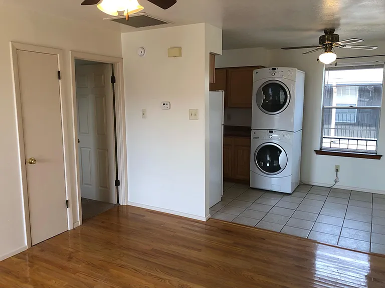 1601 Lake Ave — Photo 5