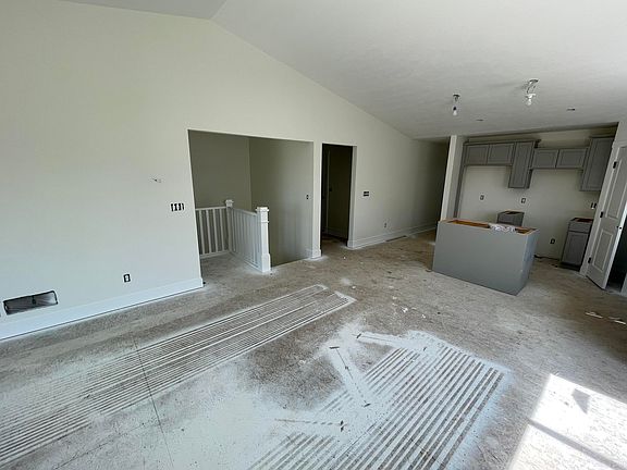 4th image of 3805 Highbury Dr #4