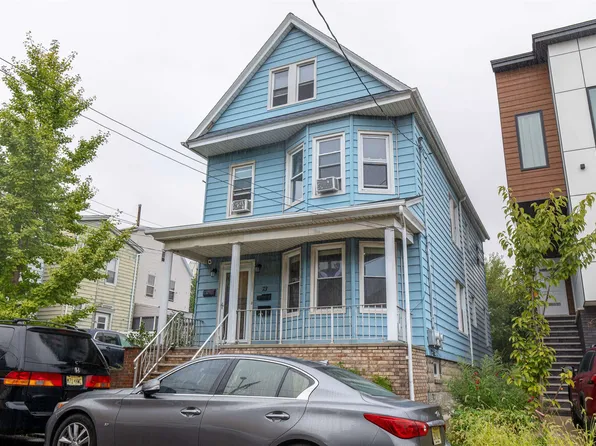73 E 26th St, Bayonne, NJ 07002