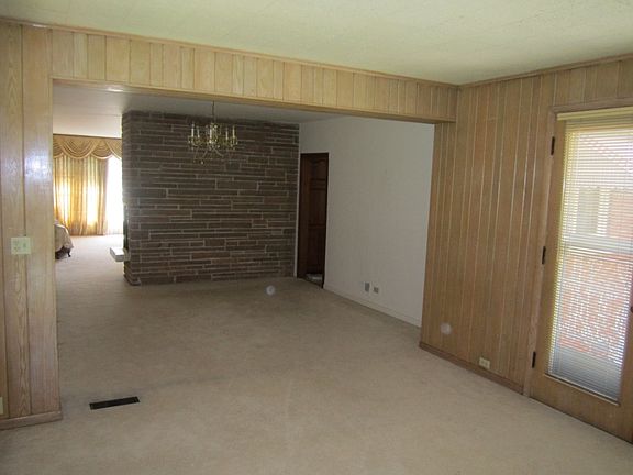 4th image of 1228 Franklin Ave