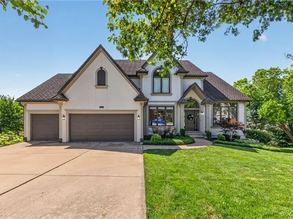 14605 W 49th Ter, Shawnee, KS 66216