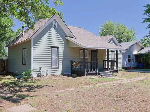 218 W Adams St, Crescent, OK 73028