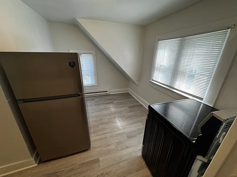 846 Lake Ave #UPPER — Photo 13