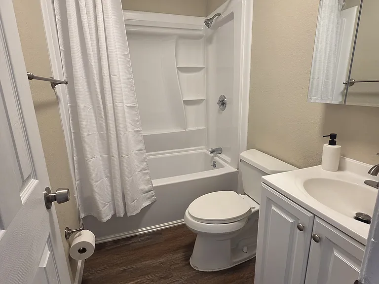 8110 Ransom Rd — Photo 4