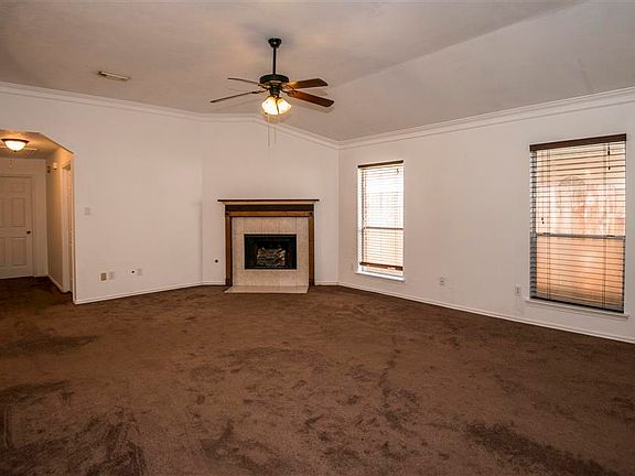 4th image of 12210 Claresholm Dr