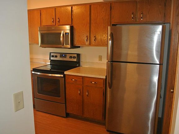 4th image of 2565 Wimbledon Pl
