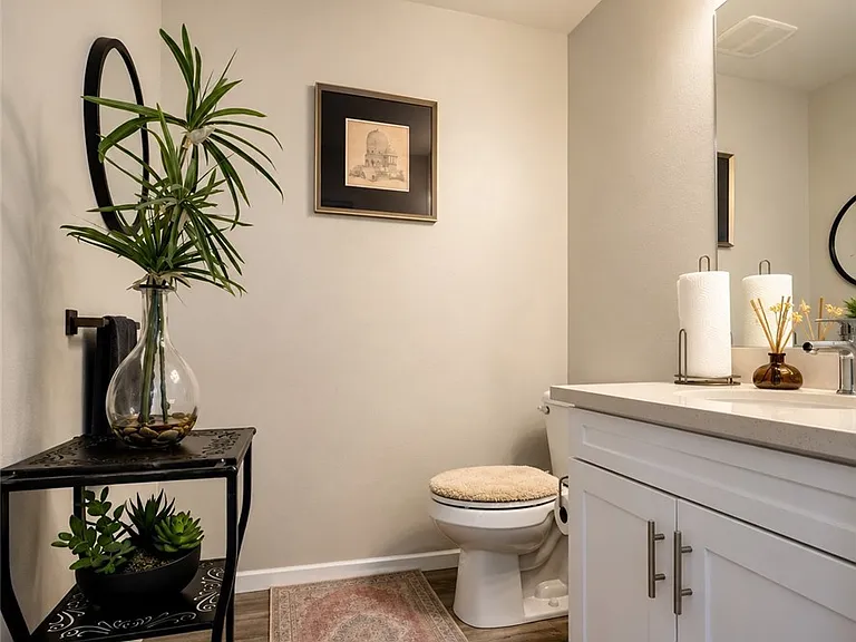 1017 Savi Dr #105-B — Photo 8