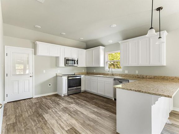5th image of 114 Tremont St