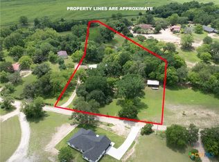 555 E Rio Poco, Little River Academy, TX 76554
