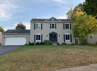 1420 Carleton Cir, Naperville, IL 60565
