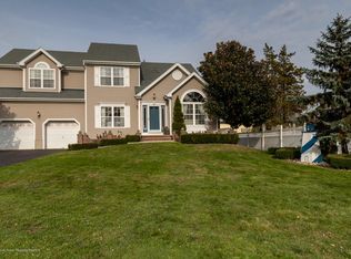 1 Campbell Ct, Aberdeen, NJ 07747