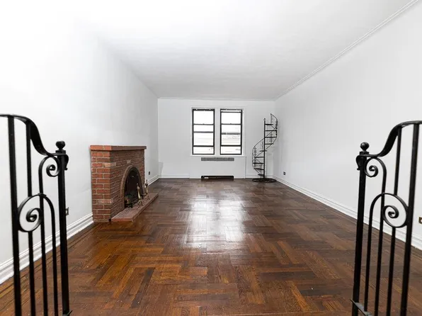 30 Clinton Place #2G, New Rochelle, NY 10801