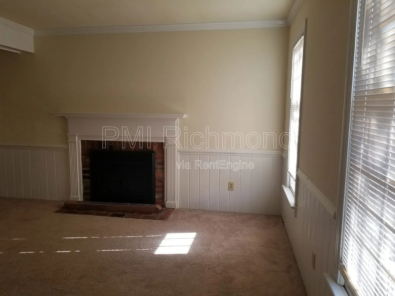 3 bed, 2.5 bath, 1416 sqft, $1,995 — Photo 2