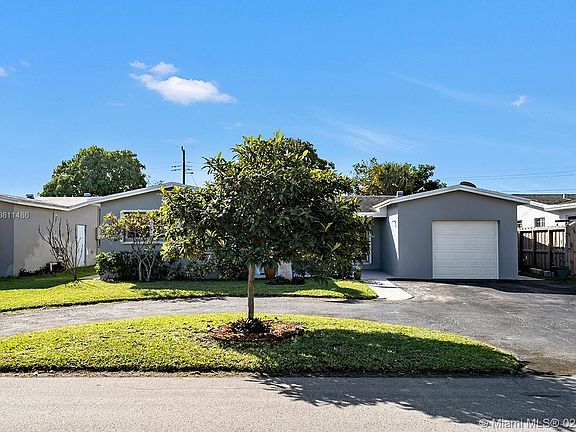 3rd image of 7606 Coral Blvd