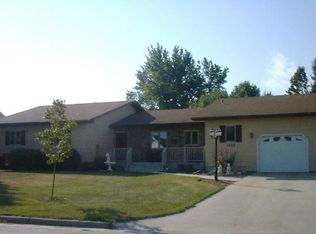1600 10th St SE, East Grand Forks, MN 56721