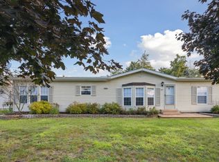 270 Somerset Dr, Brooklyn, MI