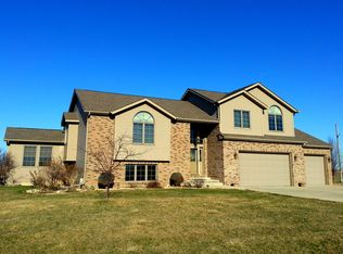 1458 N 3025th Rd, Ottawa, IL 61350