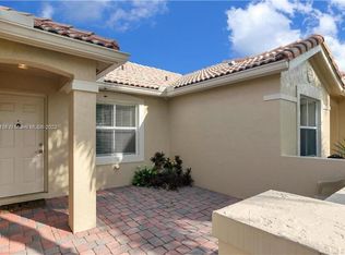 4293 Pine Ridge Ct #0, Fort Lauderdale, FL 33331