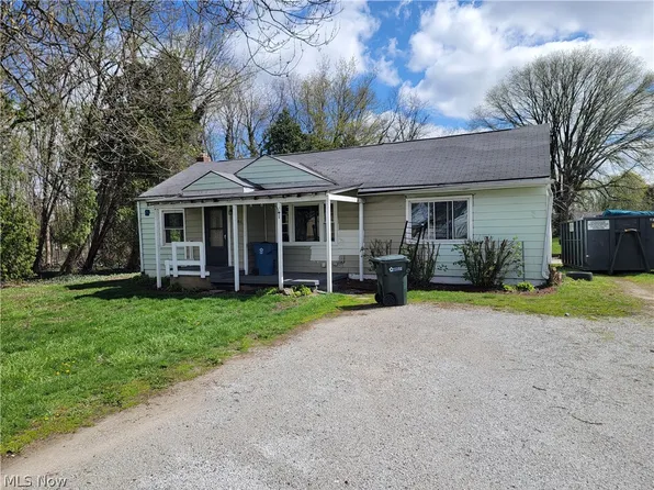 2981 Cormany Rd, Akron, OH 44319