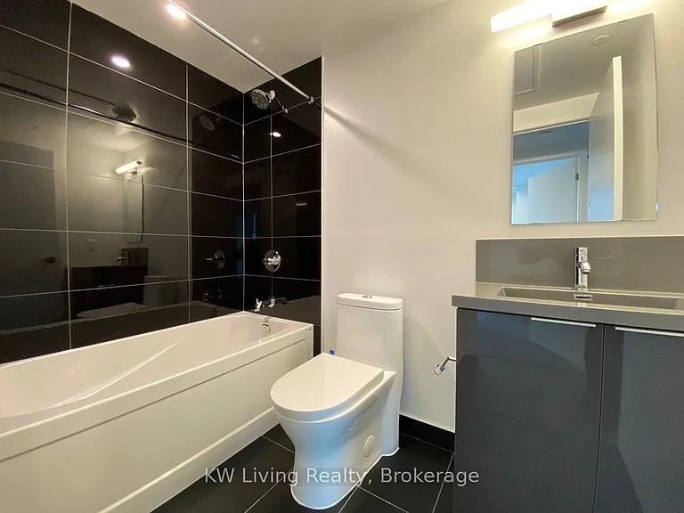 238 Simcoe St #2906 — Photo 13