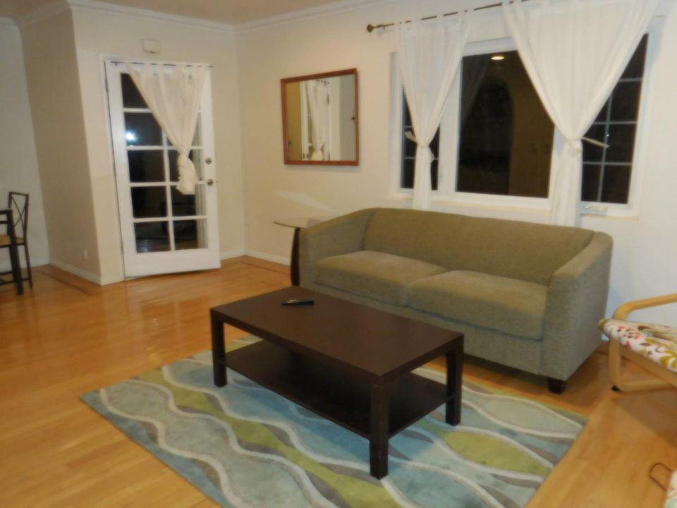 1st image of 1837 Glendon Ave APT 9