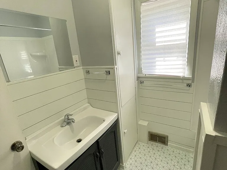 Case Ave — Photo 10