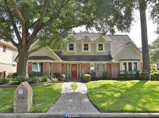 13702 Leal Dr, Houston, TX 77069