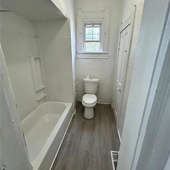 3654 E 53rd St #3 — Photo 10