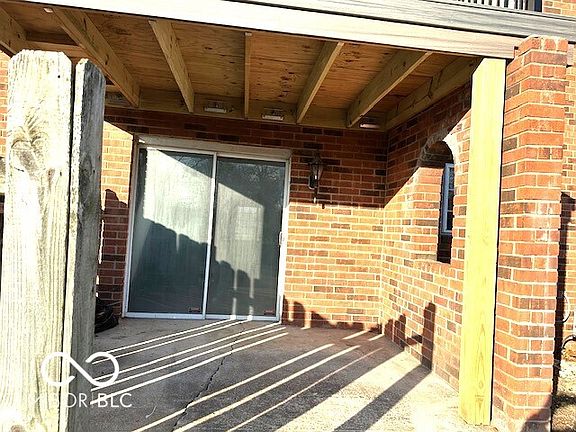 3rd image of 918 Park Central Dr S APT B