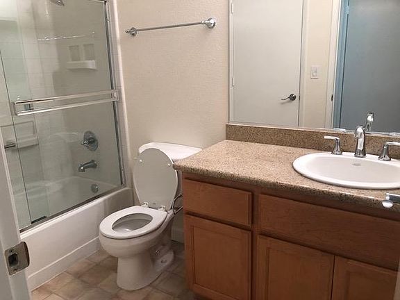 3rd image of 2717 Somerset Park Cir