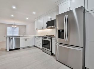 85 Centerwood Way, Manchester, NH 03102