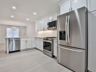 24 Centerwood Way, Manchester, NH, 03103