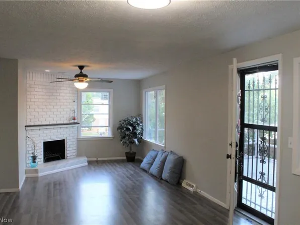 4134 Beckley Rd, Stow, OH 44224