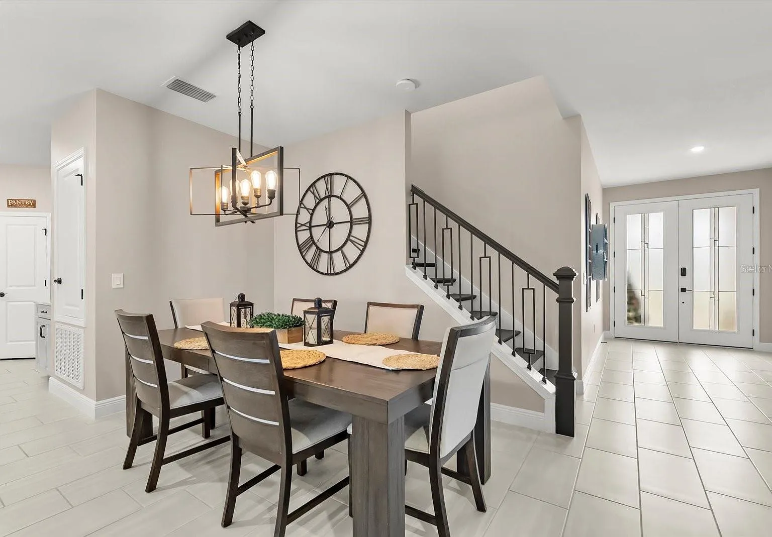4 bed, 4.0 bath, 2933 sqft, $4,500 — Photo 3