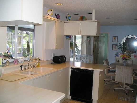 2nd image of 22 Fanwood Ct
