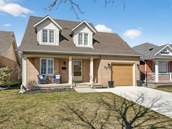 98 Silvercrest Ct, Thorold, ON L2V 5B4