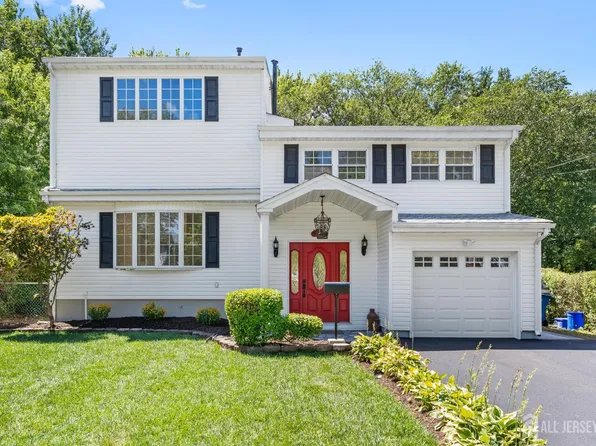 223 Cindy St, Old Bridge, NJ 08857