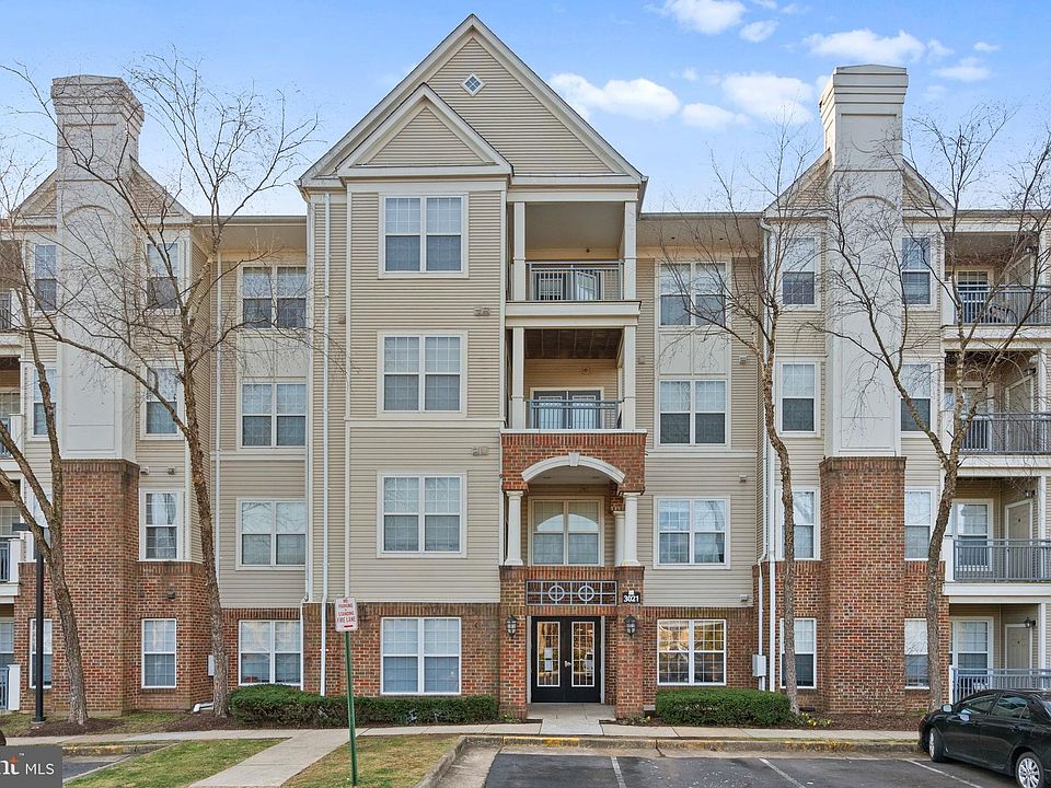 1st image of 3021 Nicosh Cir Unit 1203