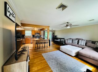 13 Mark Trl, Groton, CT 06340