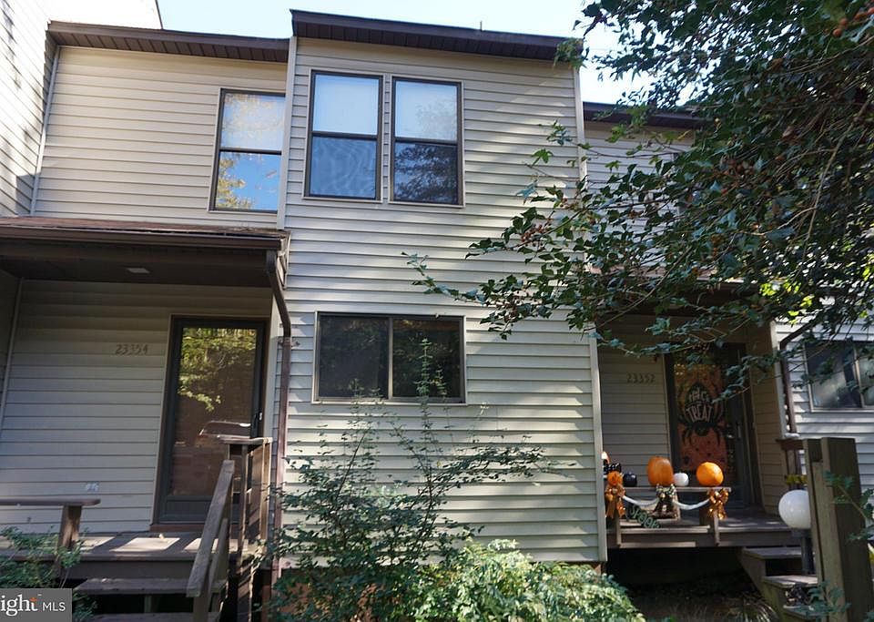 1st image of 23354 Black Oak Ct