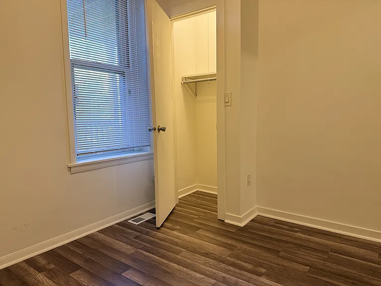 11335 S Langley Ave #1 — Photo 7