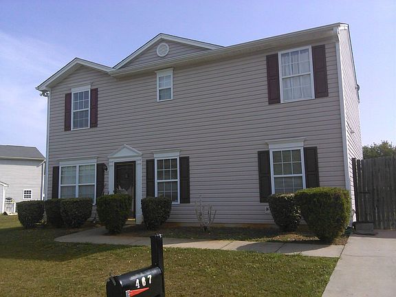 4th image of 467 Bedford Park Dr