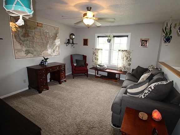 5th image of 108 Hilltop Dr