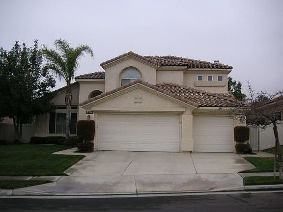 2nd image of 2381 Moonridge Cir