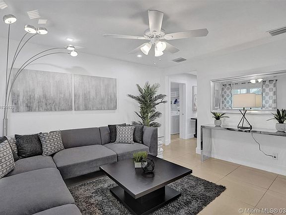 3rd image of 4315 SW 49th Ct #4315