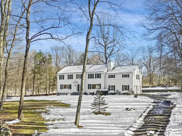 6 Ridge Farms Road, Norwalk, CT 06850