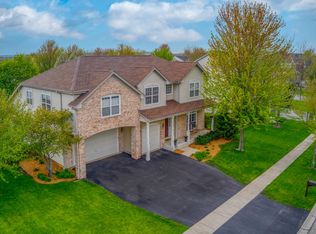 3202 Knollwood Cir, Geneva, IL 60134