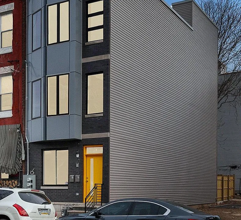2817 W Oxford St #1