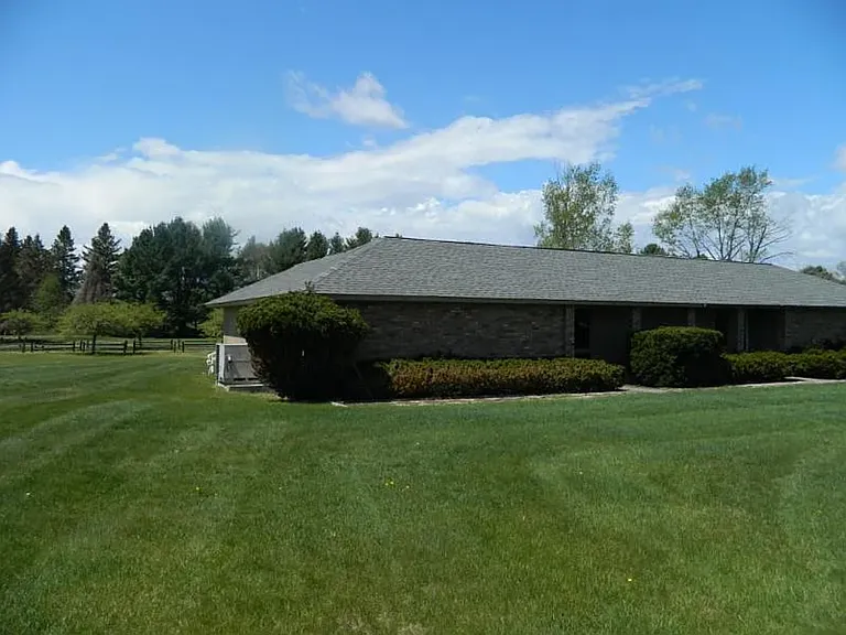 7817 Cedar Lake Rd — Photo 1