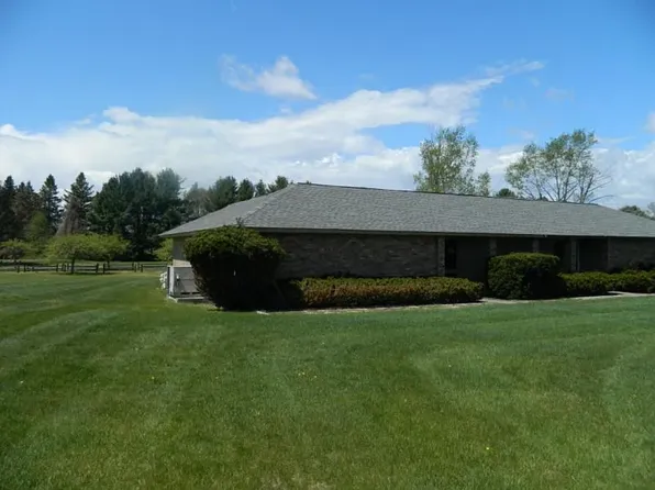 7817 Cedar Lake Rd, Oscoda, MI 48750